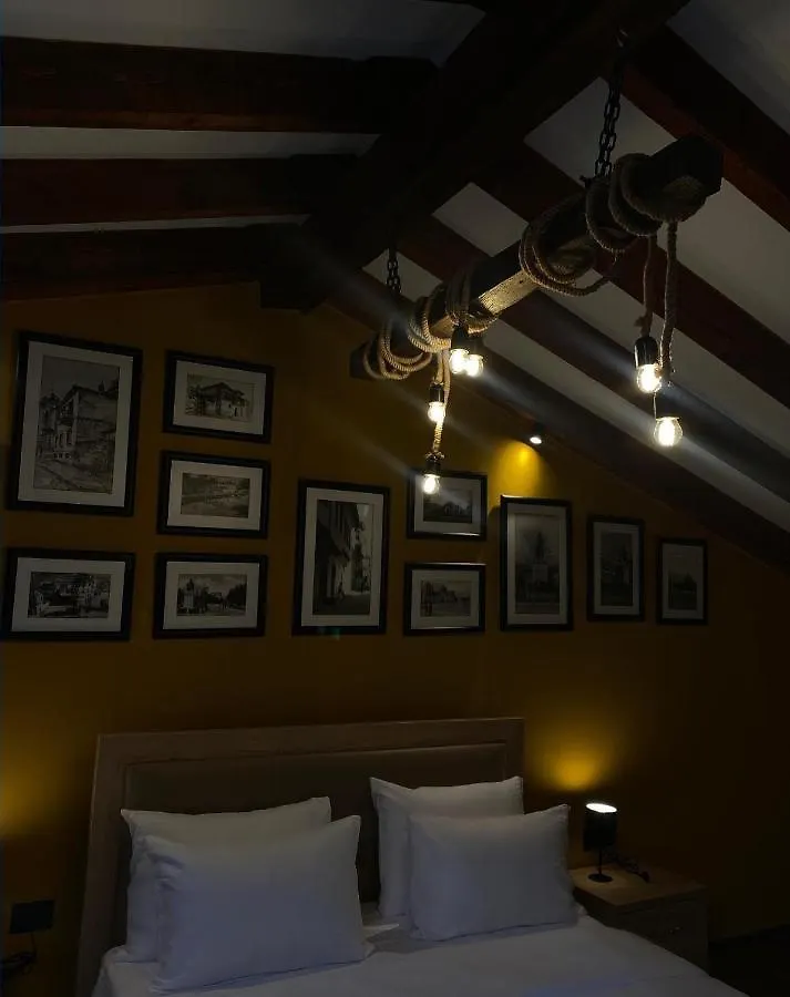 Pazari Vjeter Rooms Korce Hotel