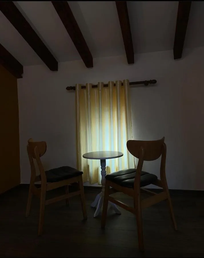 Pazari Vjeter Rooms Korce